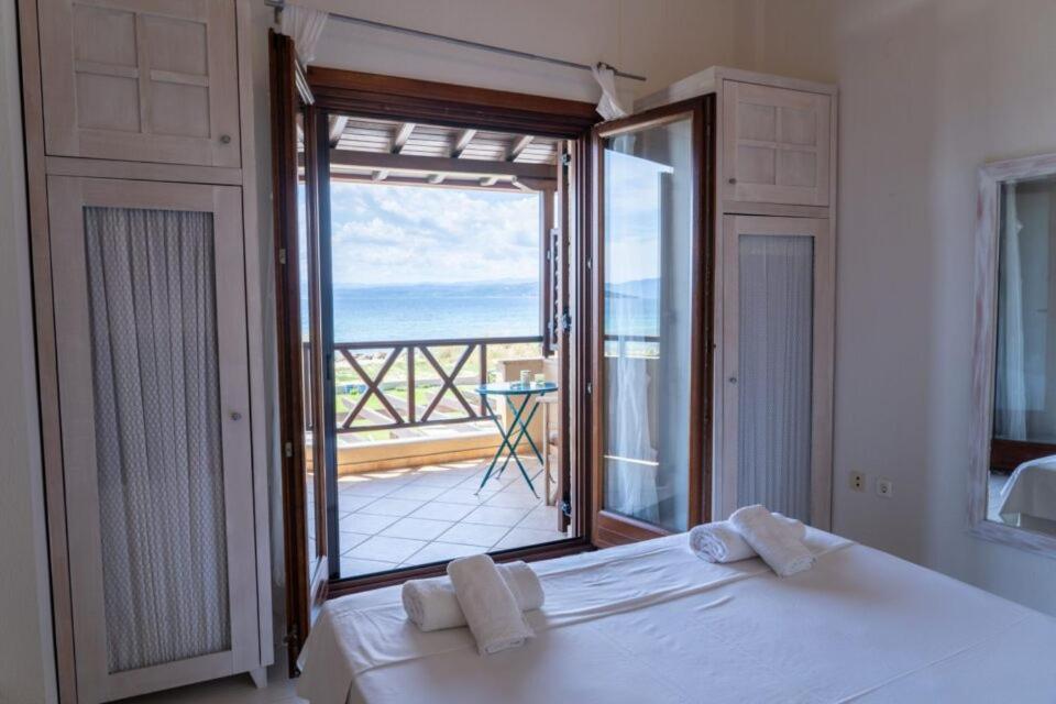 Alemar Estates Ouranoupolis Villa Exterior photo